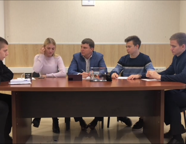 Лидер Нижегородской Волонтерской Роты Роман Зыков ответил на интересующие вопросы нижегородцев о СВО